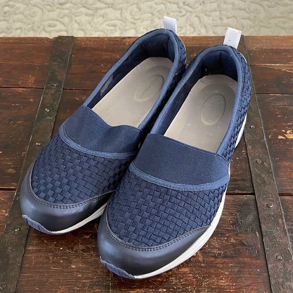 Easy Spirit Navy Twist Slip On Sneakers Size 9.5